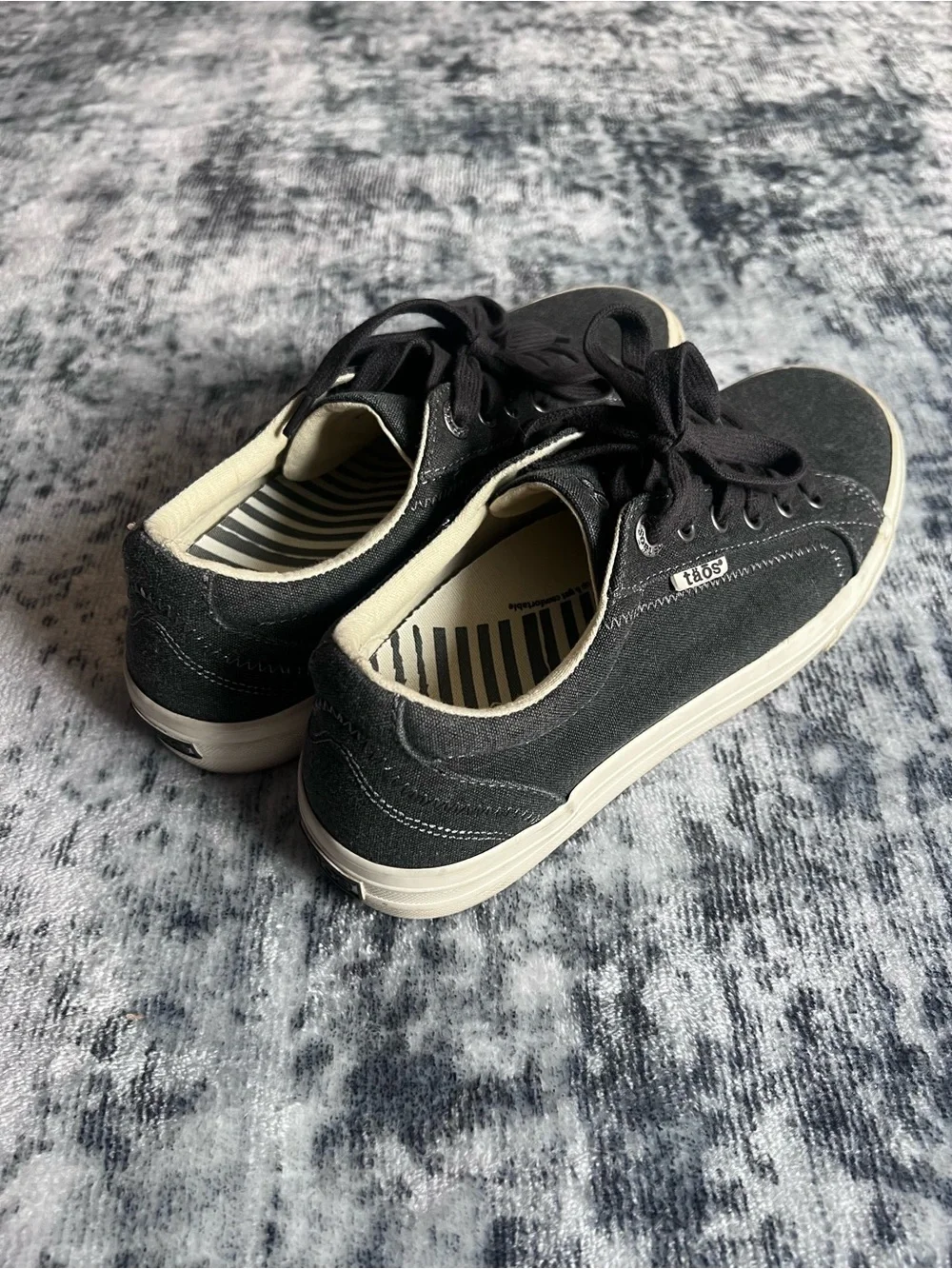 Taos Plim Soul Canvas Sneakers Women 8.5 Dark Grey Charcoal Arch Support